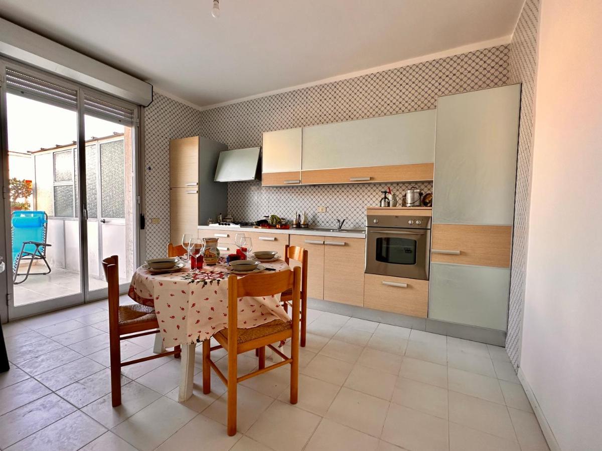 דירות שאקה La Terrazza Sul Mare מראה חיצוני תמונה